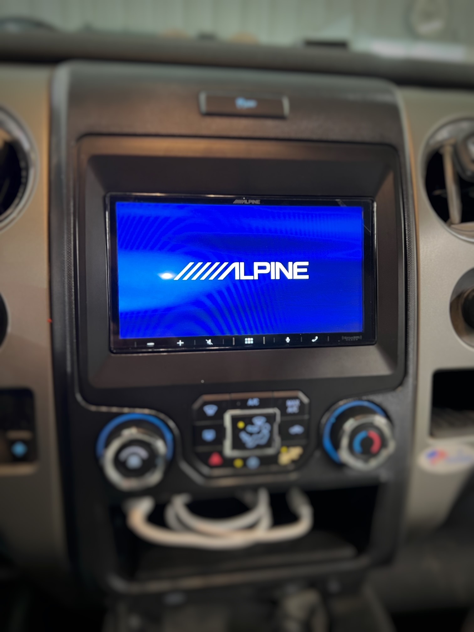Alpine Receiver in F-150