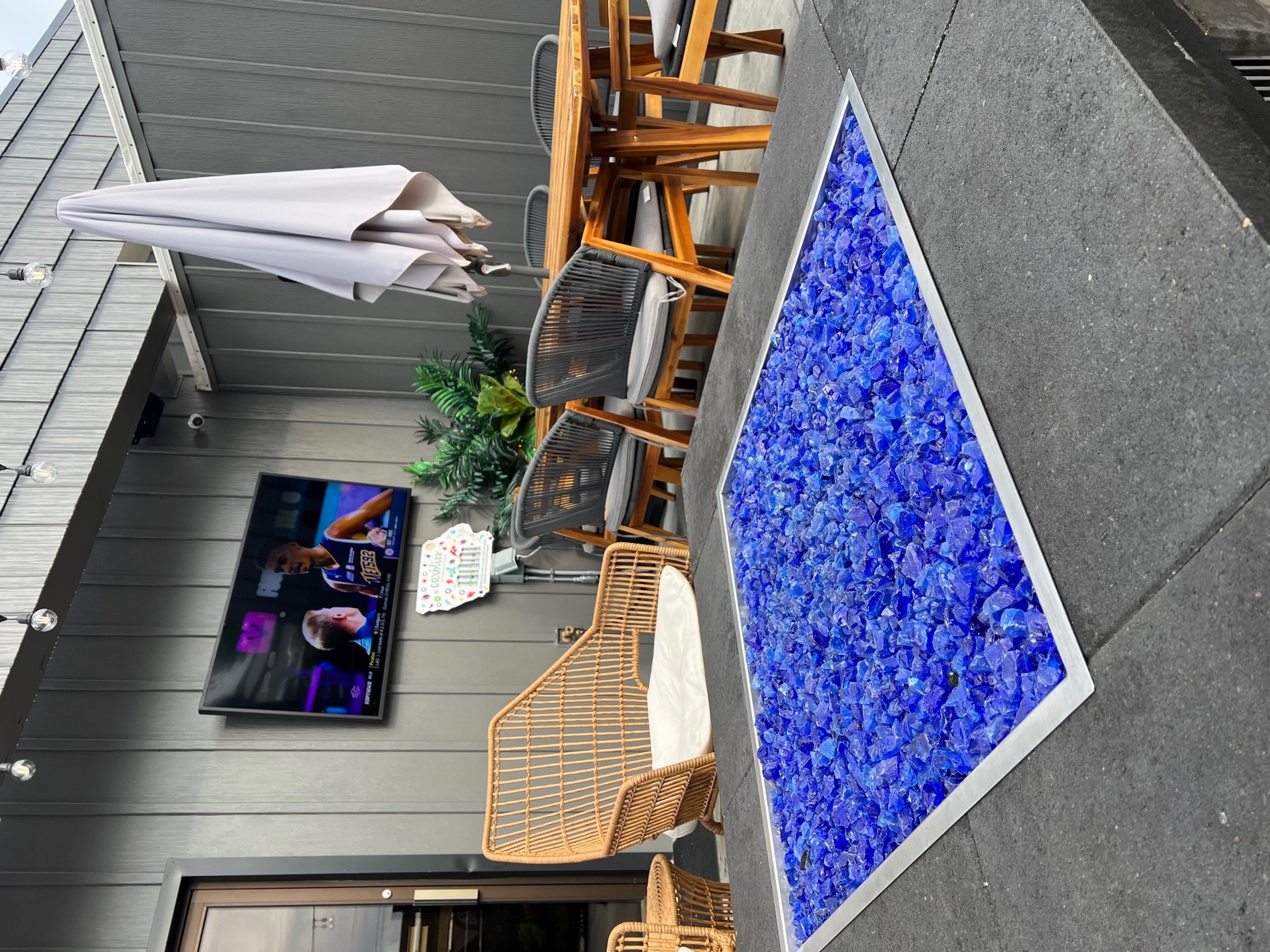 Samsung Terrace Outdoor TV